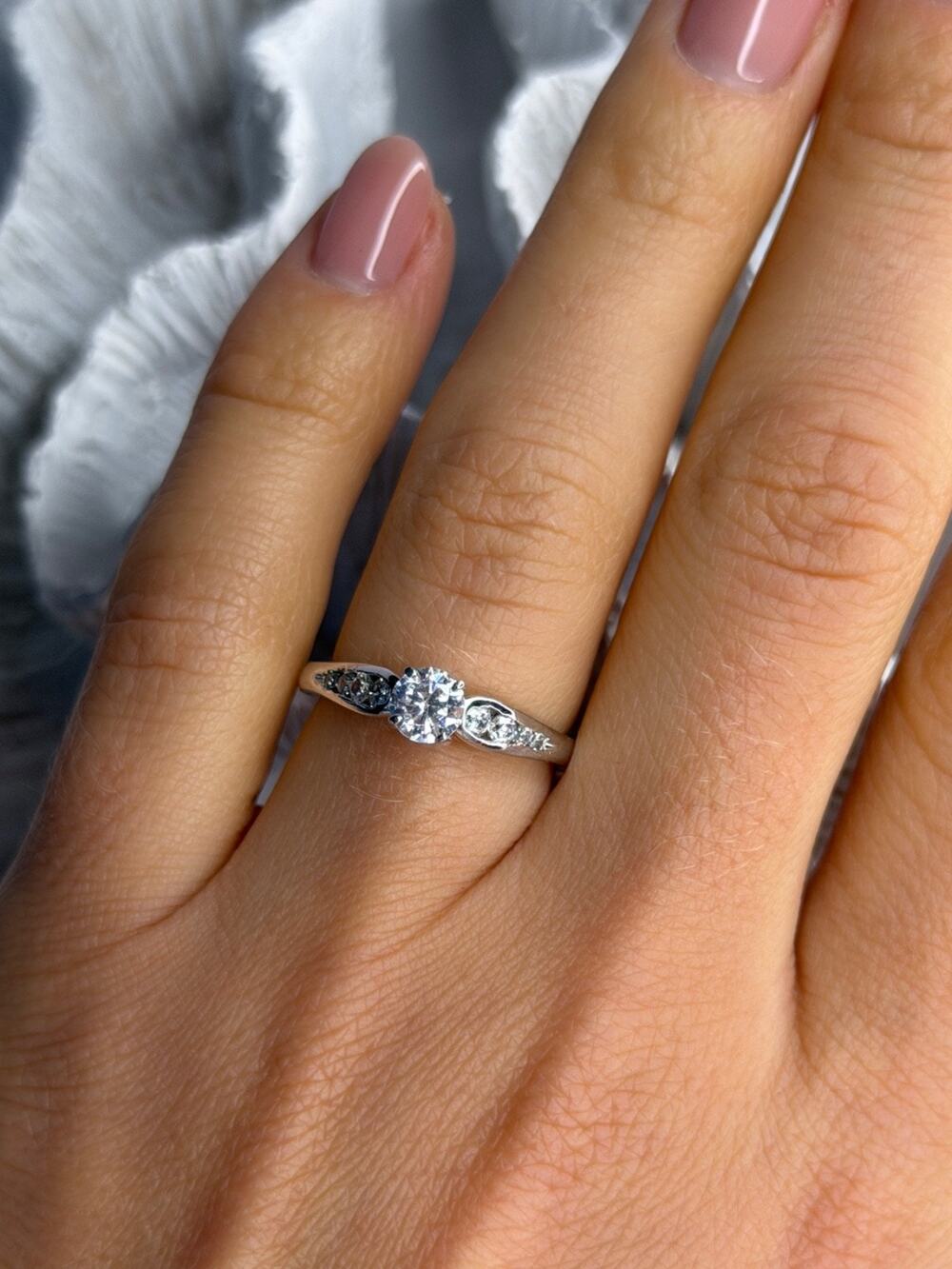 GOC 925 Sterling Silver Cz 0.77 ct Ring Size 7